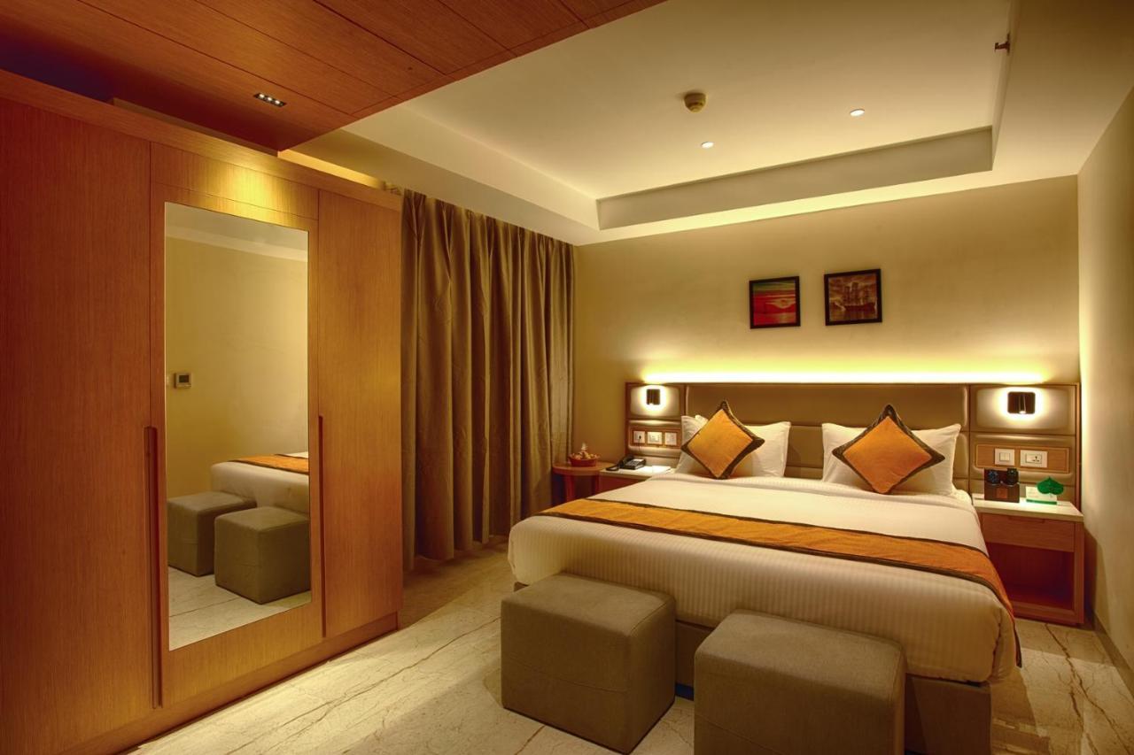 Sunhill Portico Hotel Siliguri Exterior foto